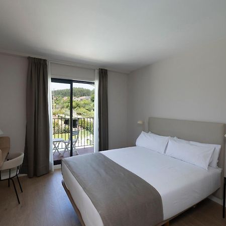 Hotel H4 Cangas 3 Superior Exterior photo
